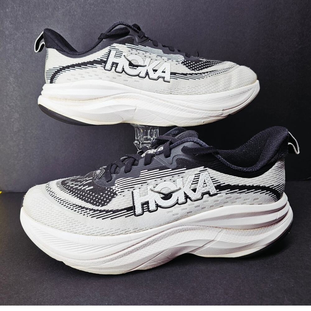 Hoka Women 8.5 Comfy Footwear